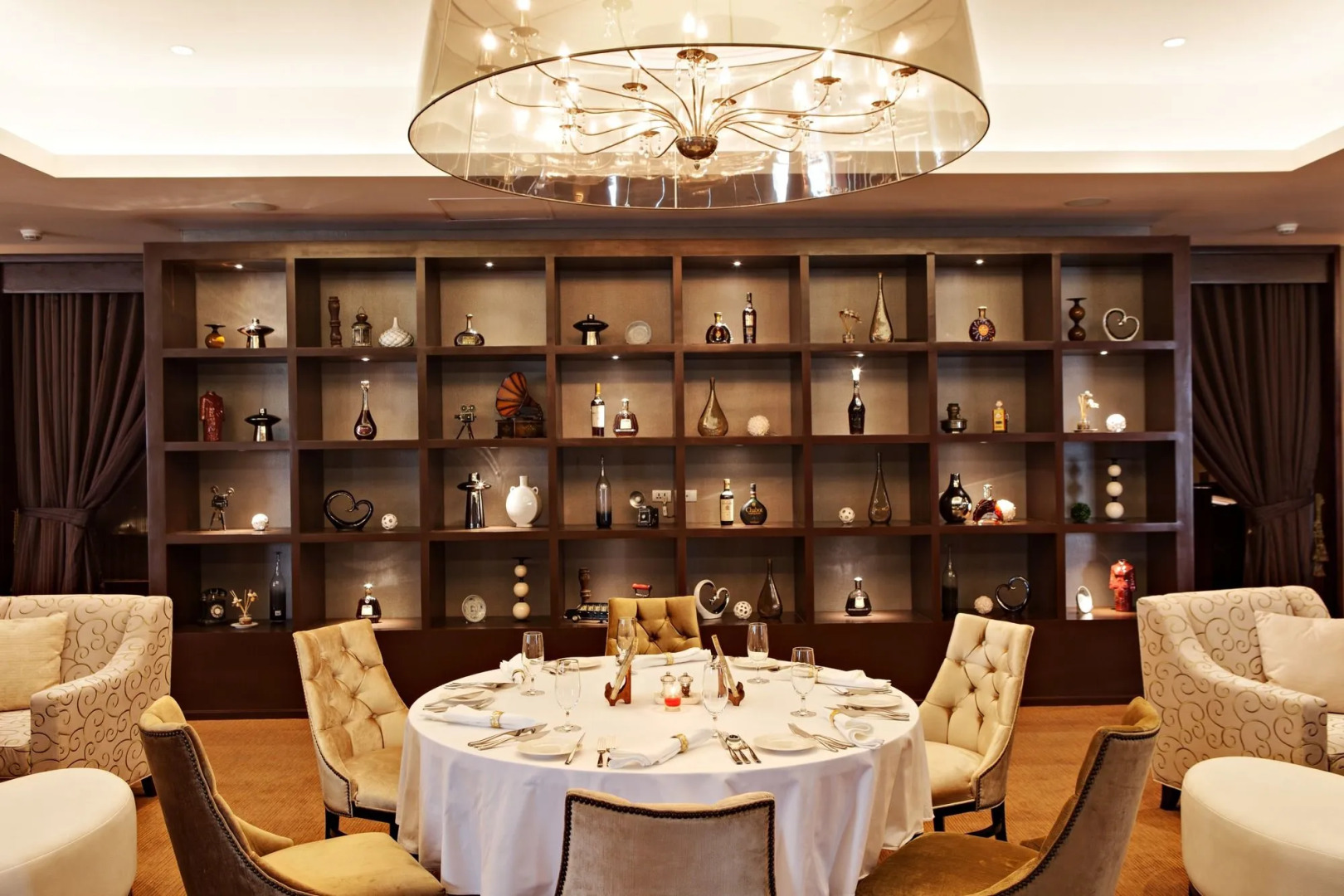 Photo - Joy Nostalg Hotel and Suites Manila Managed by The Ascott Limited