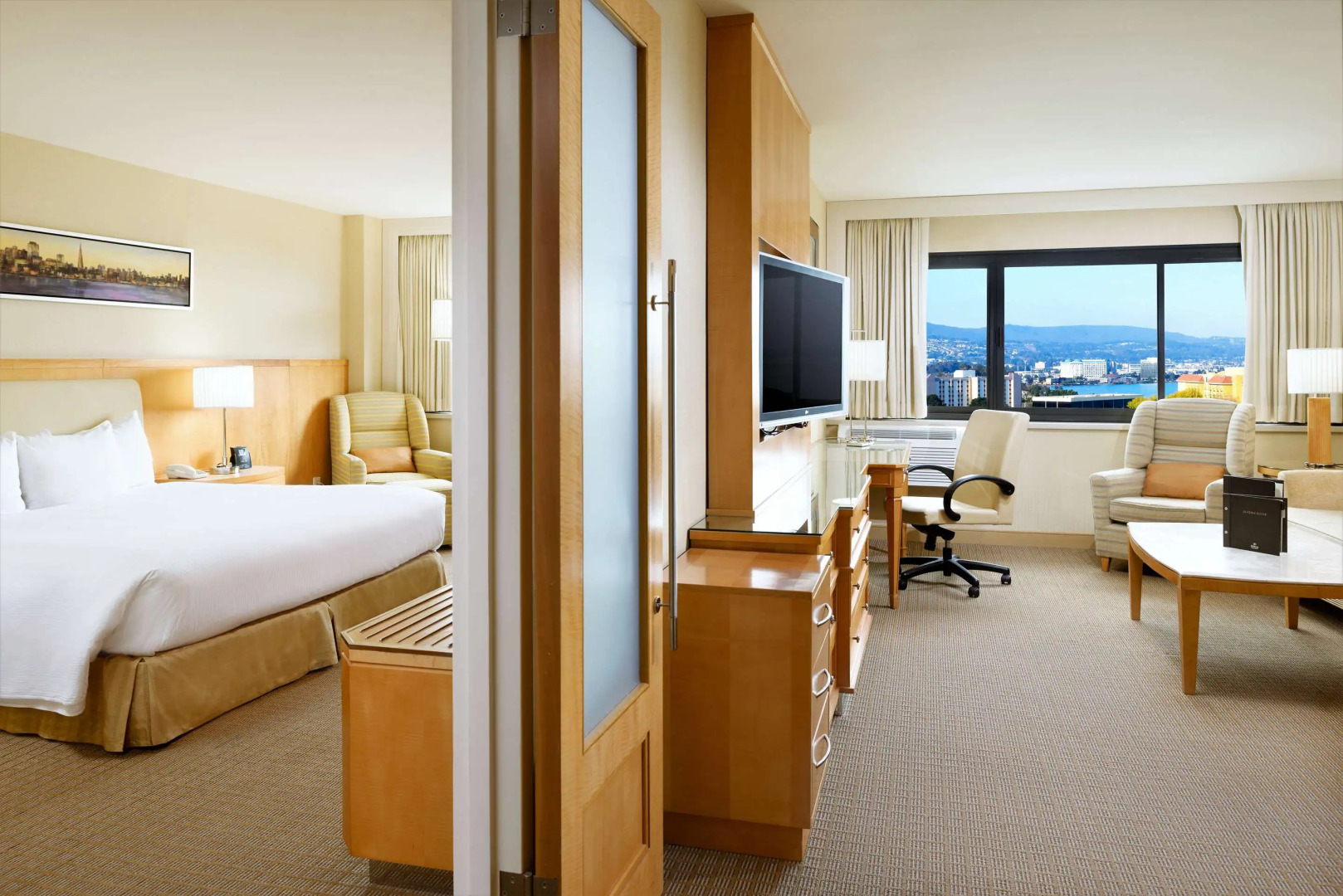 Photo - Hilton San Francisco Airport Bayfront - No Resort Fee