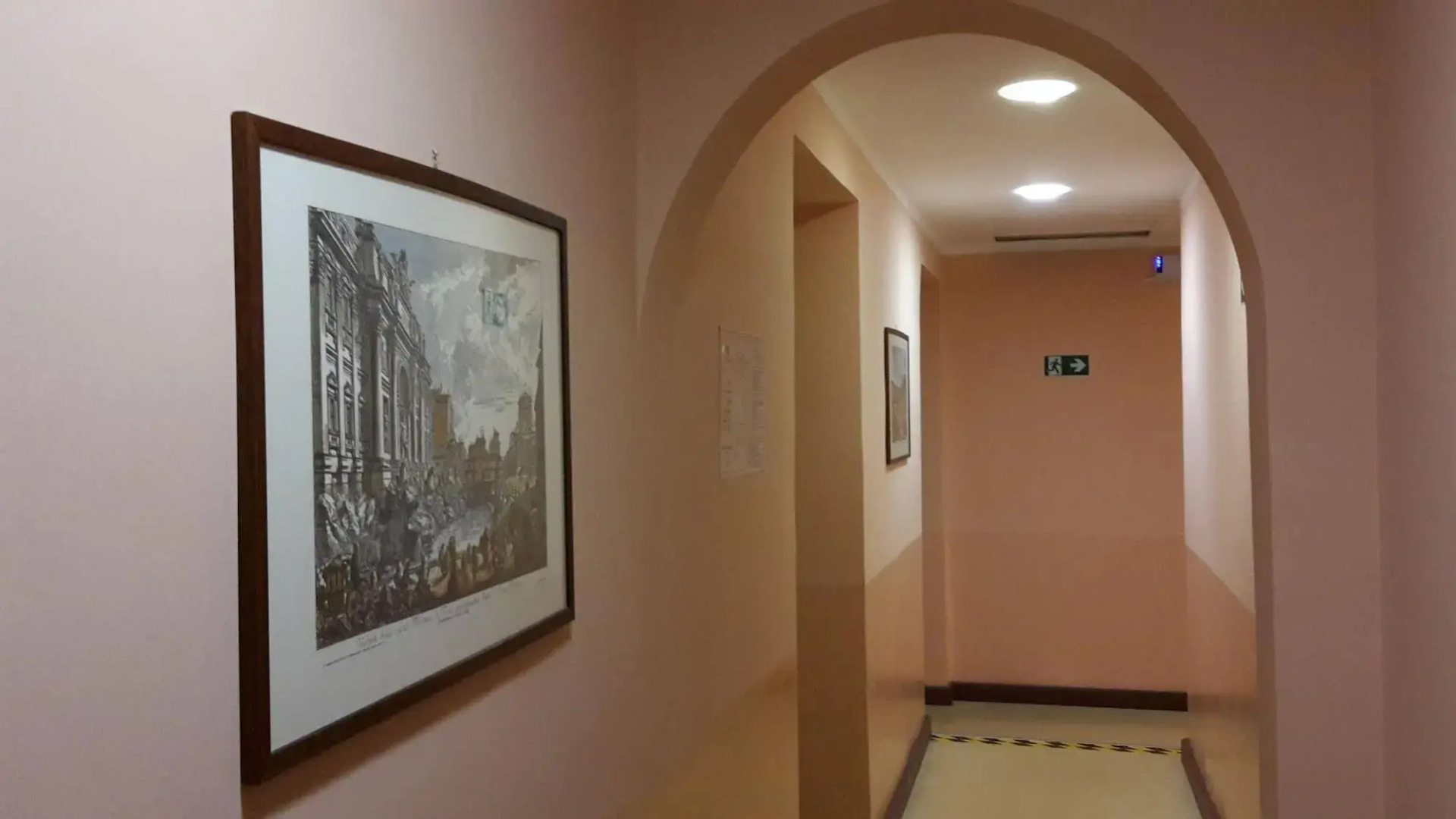 Photo - Hotel Everest