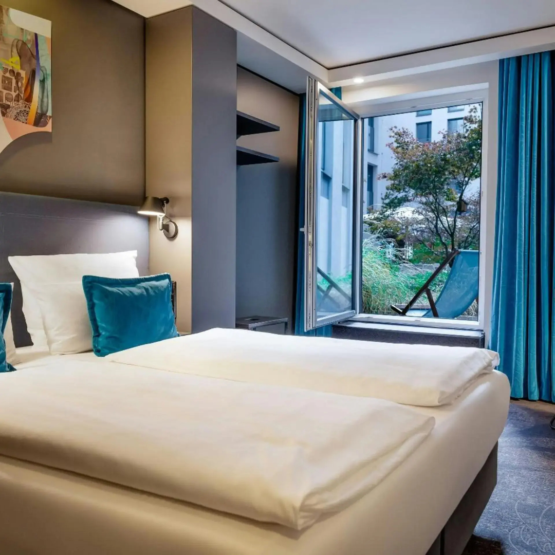 Photo - Motel One Berlin-Alexanderplatz