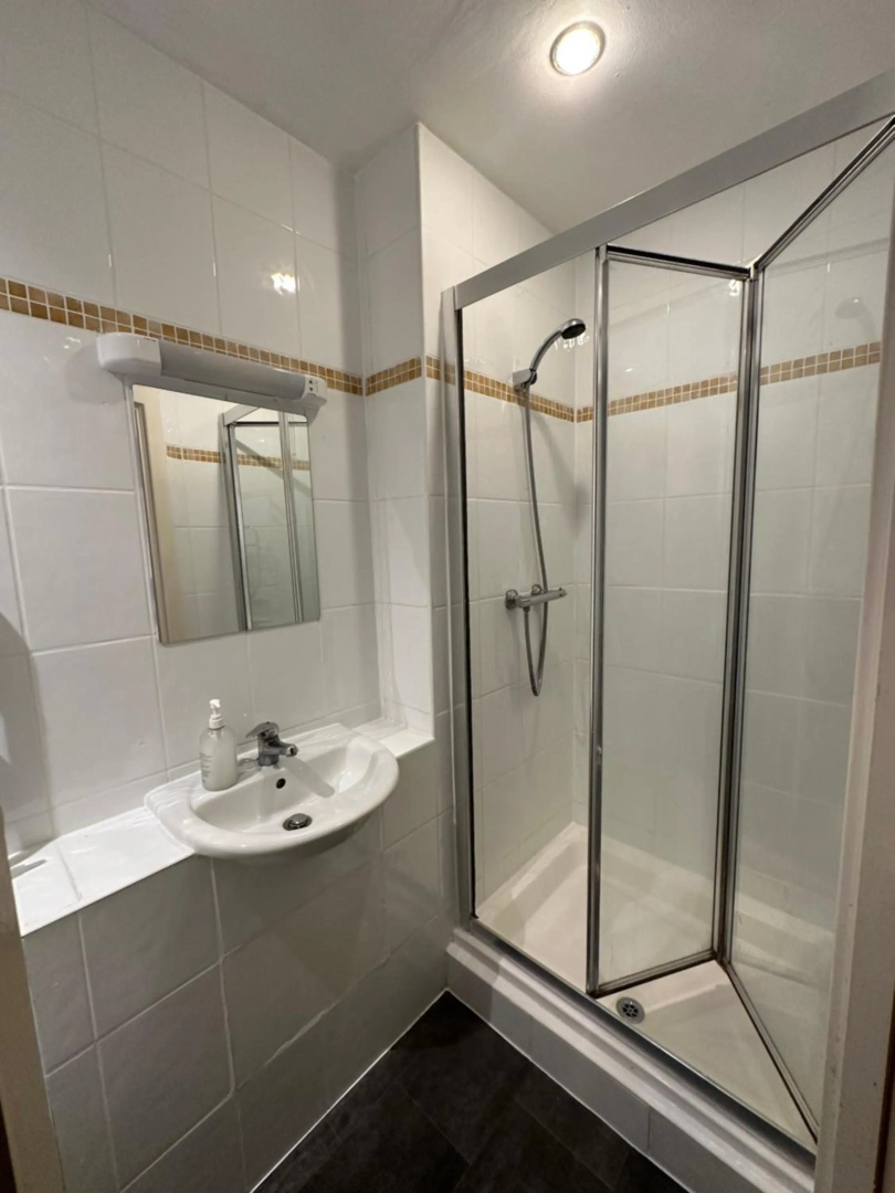 Photo - Berkeley Court Hotel