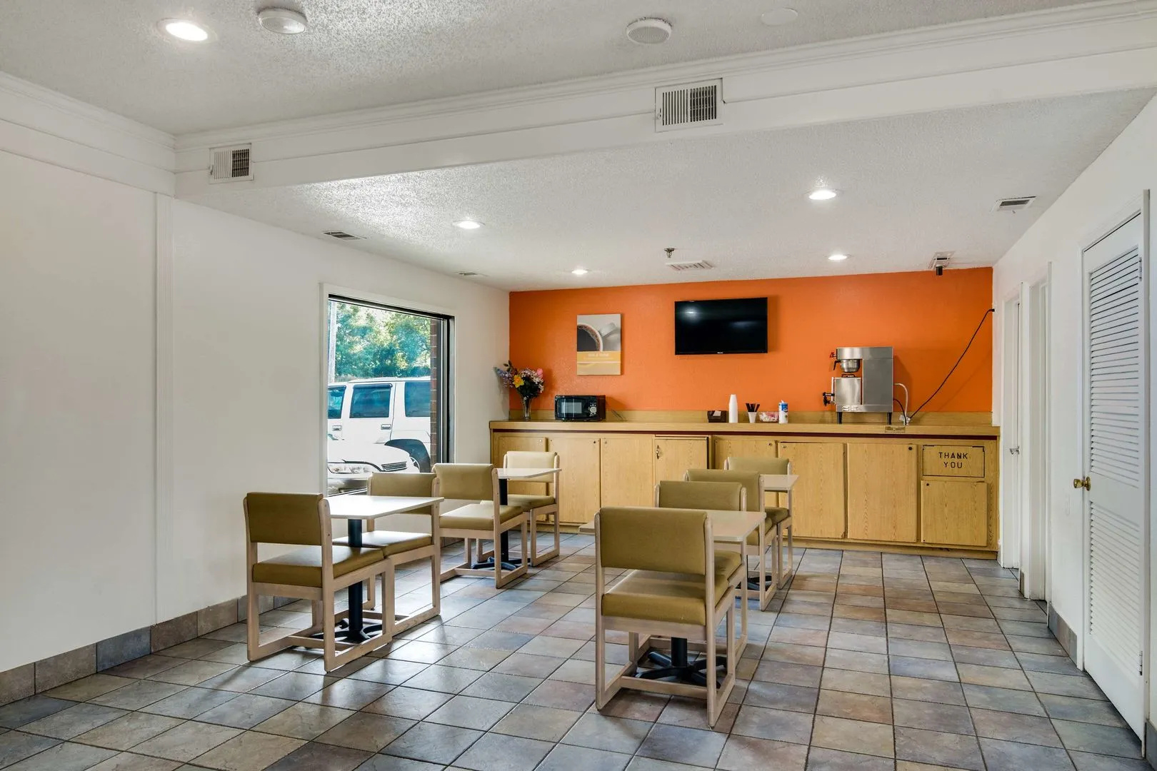 Photo - Motel 6-Waukegan, IL