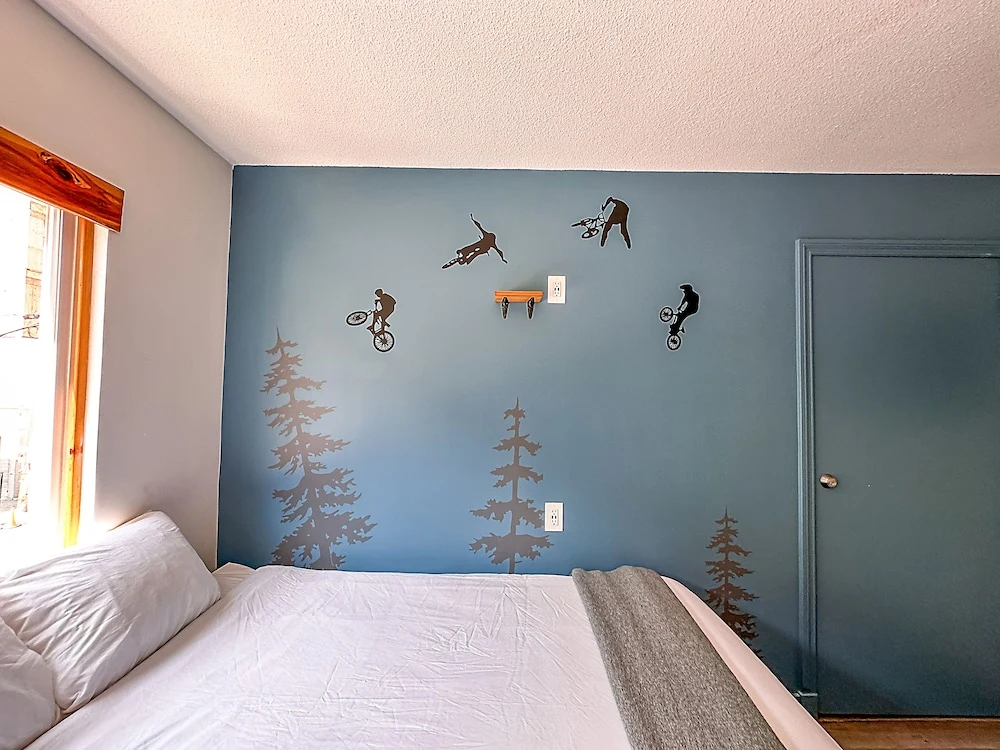 Photo - Hotel Squamish