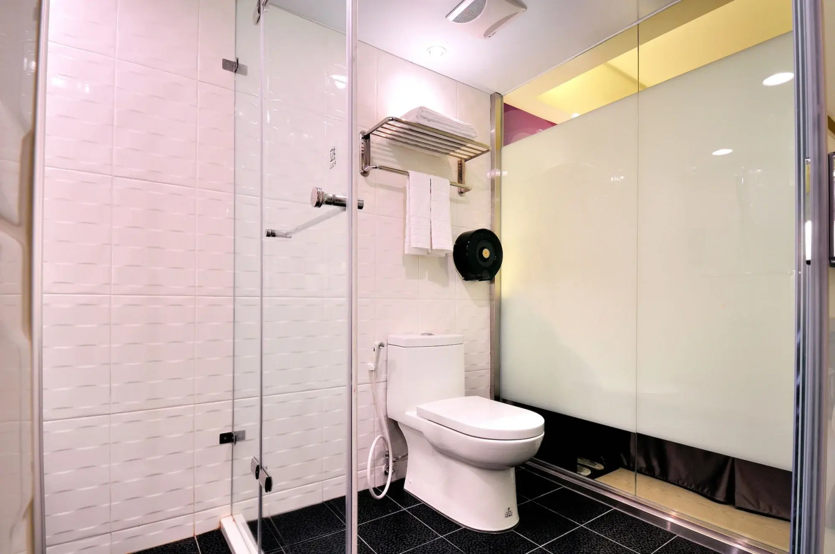 Photo - Audi Garden Business Hotel