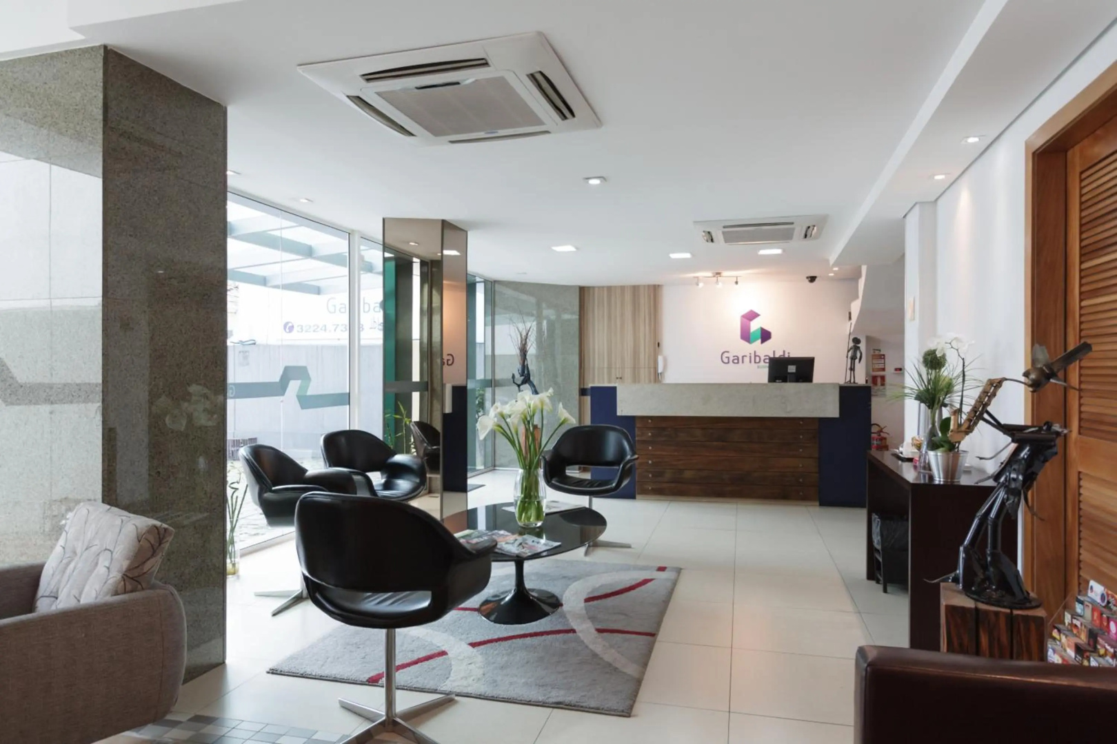 Garibaldi Business Hotel