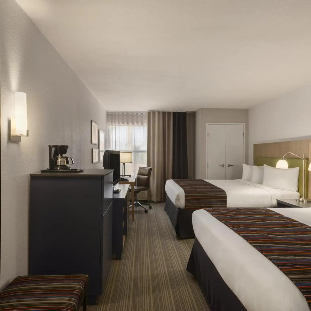 Photo - GreenTree Inn & Suites Phoenix Sky Harbor