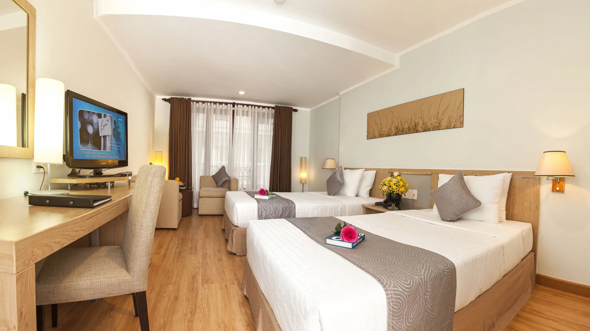 Photo - Vien Dong Hotel - Near Bui Vien Walking Street