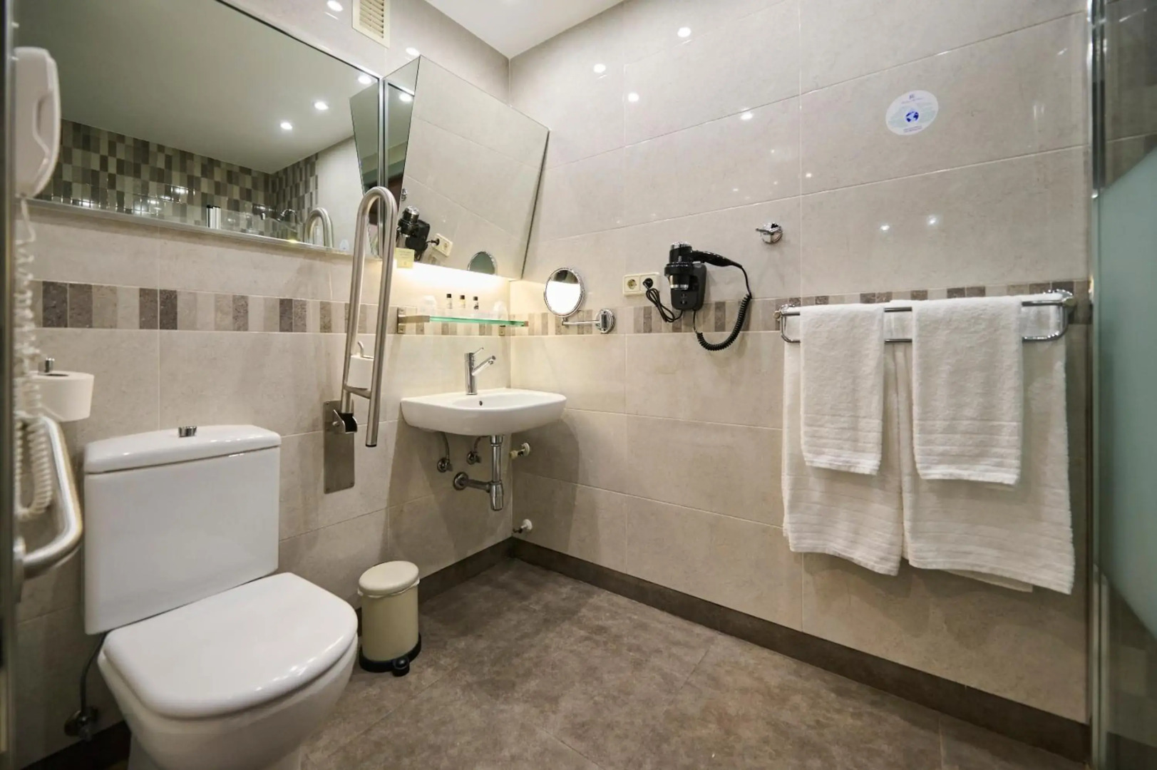 Photo - Hotel Albret