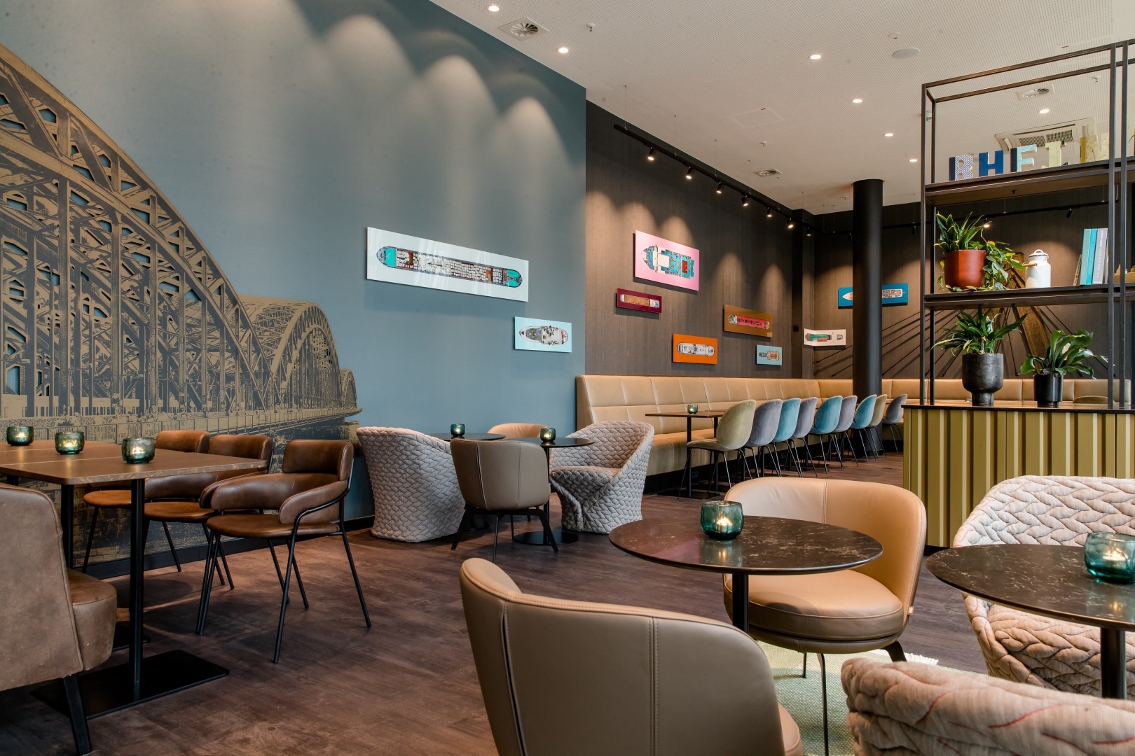 Photo - Motel One Köln-Altstadt