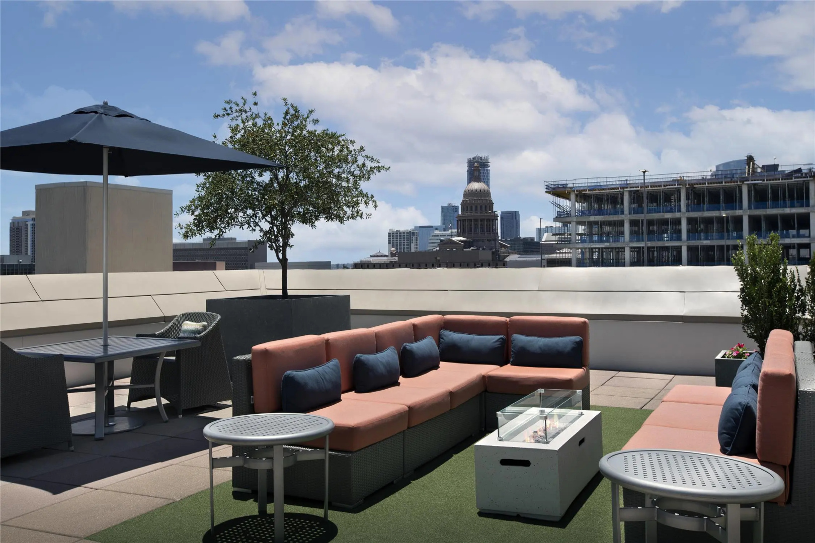 Photo - Hampton Inn & Suites Austin @ The University / Capitol