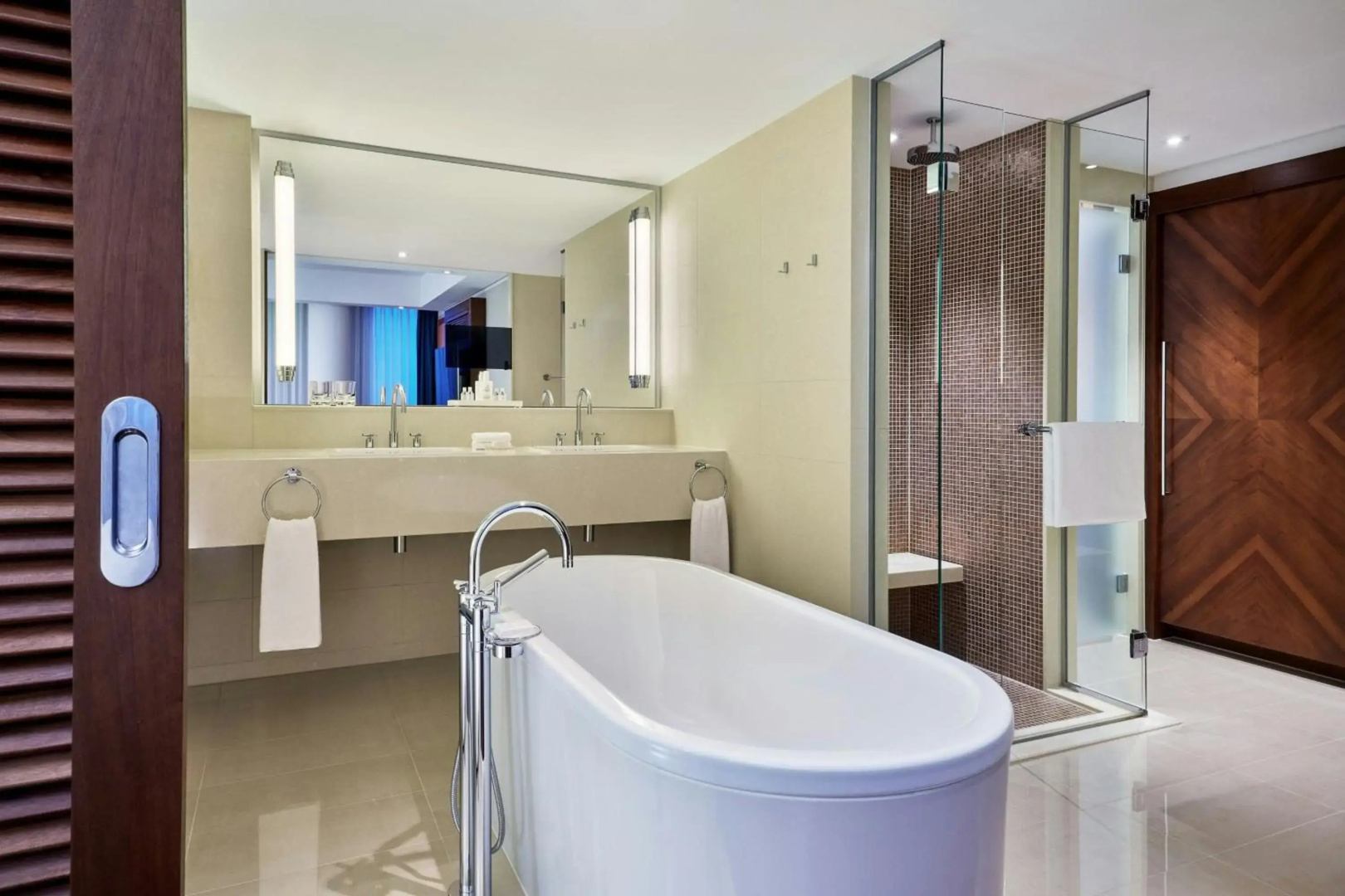 Photo - JW Marriott Hotel Frankfurt