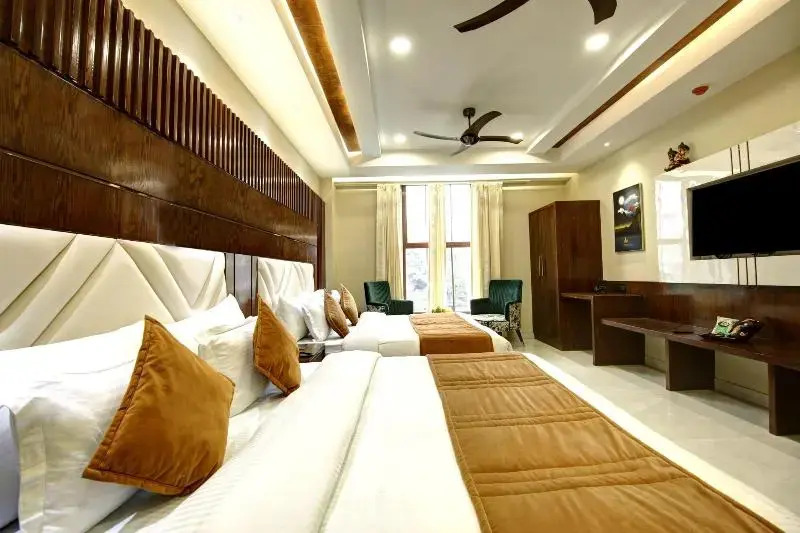 Photo - The Leena International-Near Connaught Place & New Delhi Railway Station