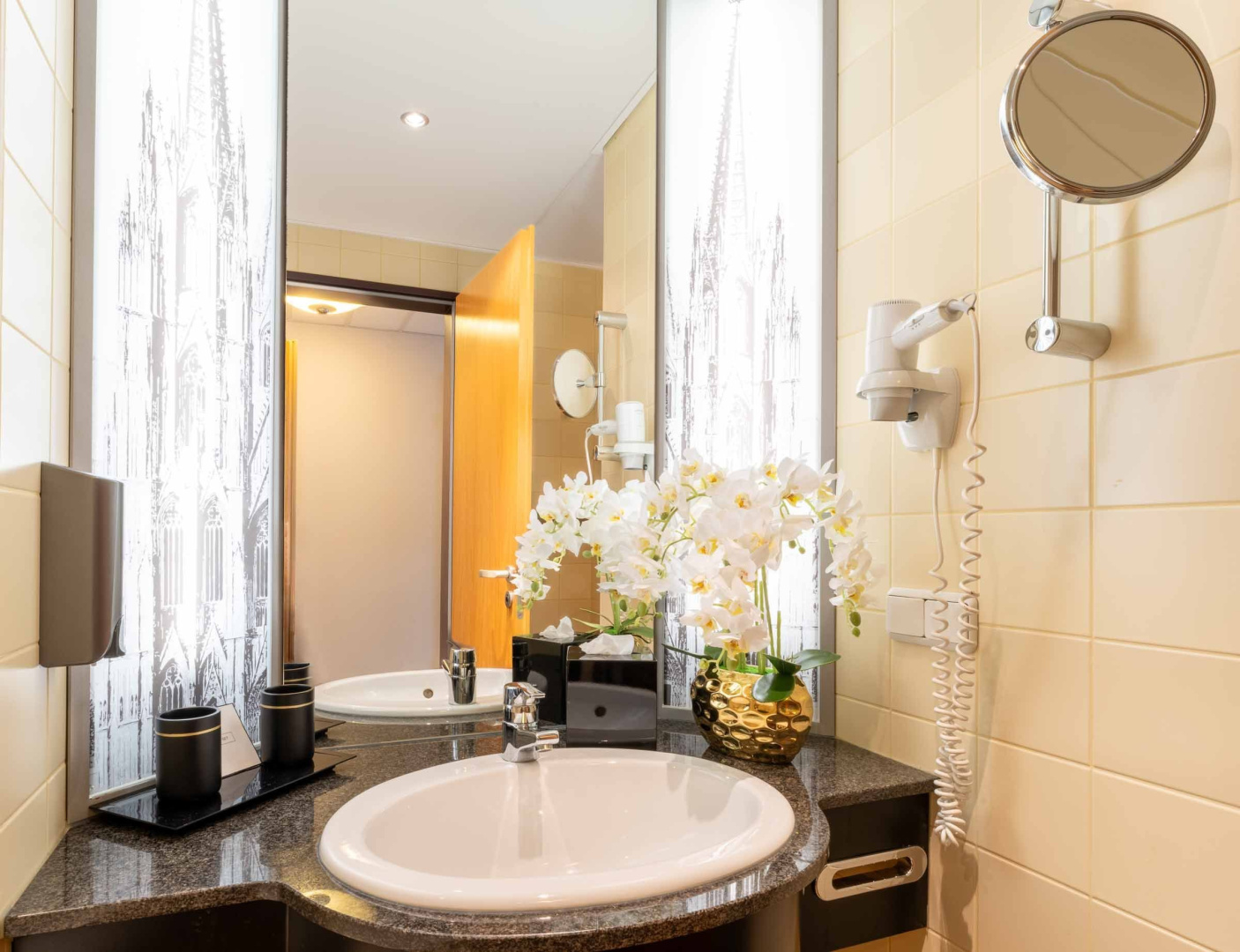 Foto - Plaza Premium Koln