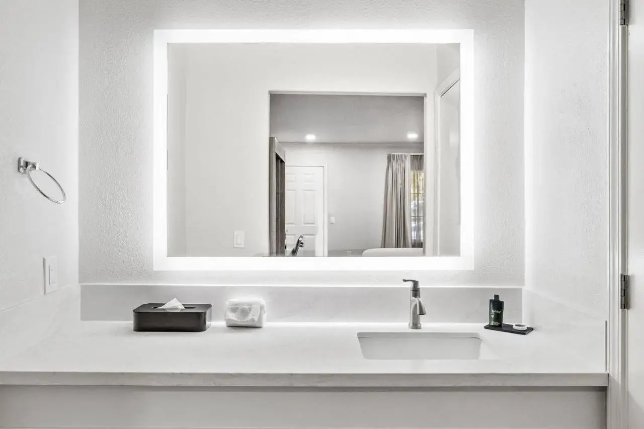 Foto - University Park Inn & Suites, an Ascend Collection Hotel