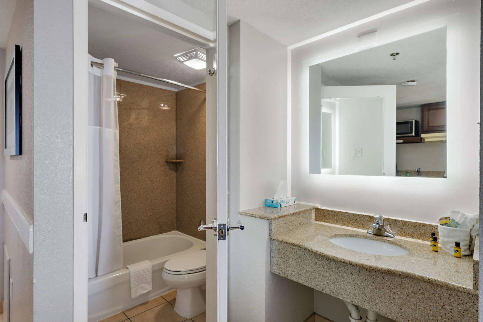 Photo - Best Western Plus Chesapeake Bay-Norfolk