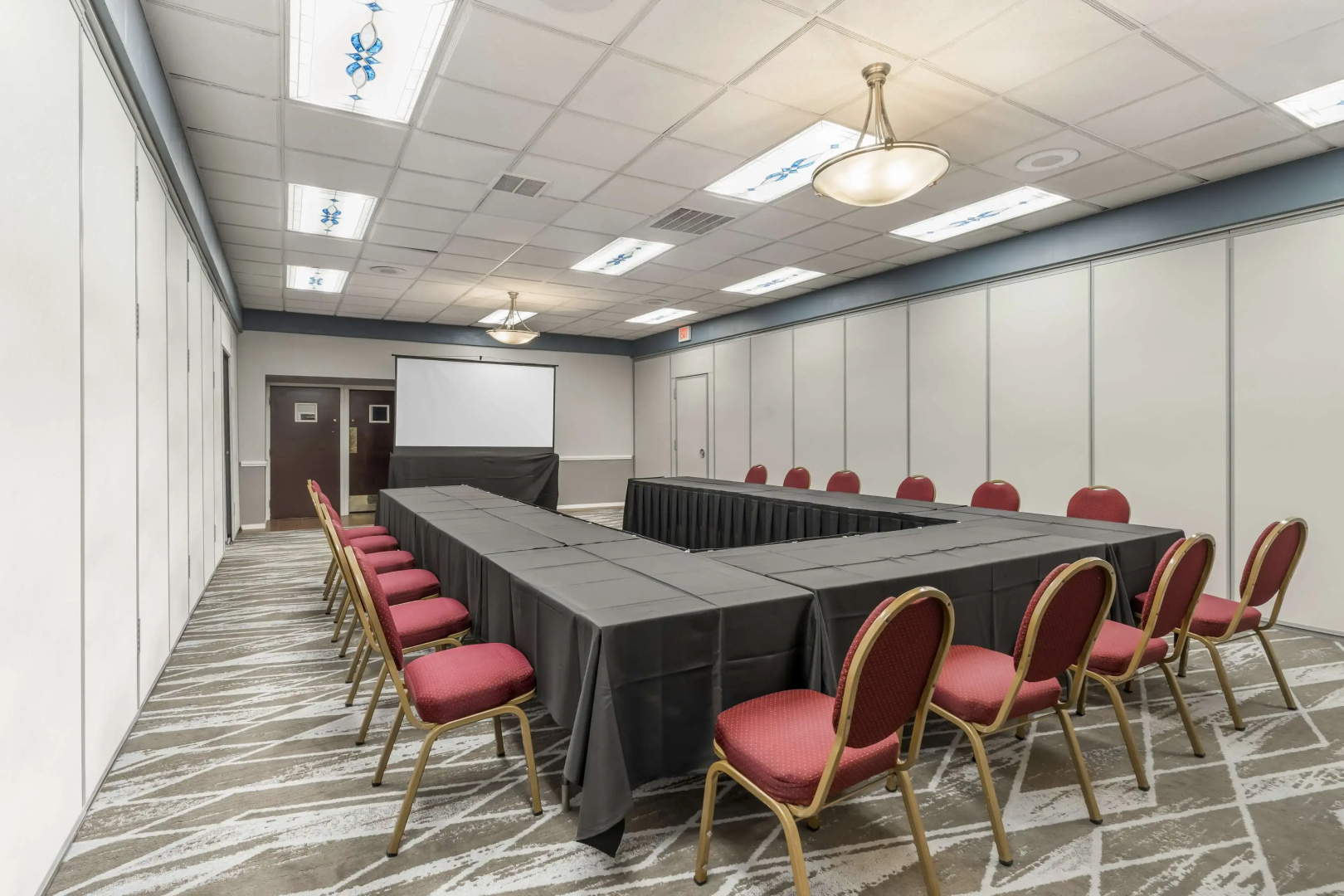 Photo - Best Western Plus Grosvenor Airport Hotel
