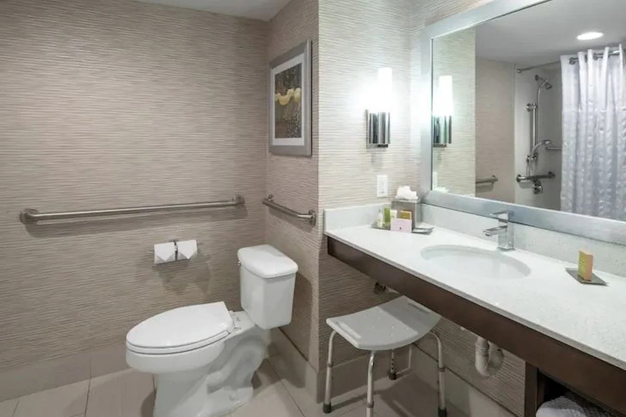 Photo - DoubleTree by Hilton Hotel Jacksonville Airport