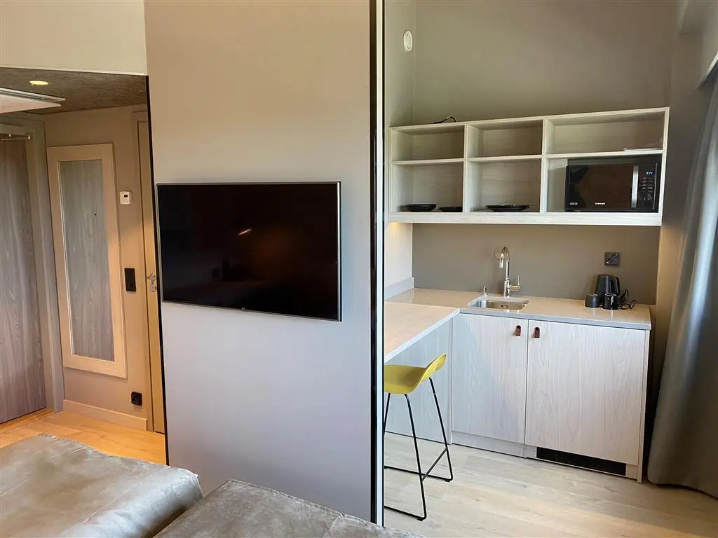 Photo - Skyline Airport Hotel