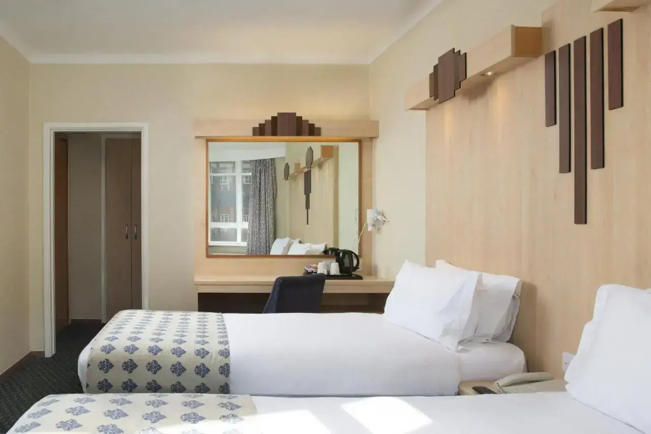 Photo - Tavistock Hotel