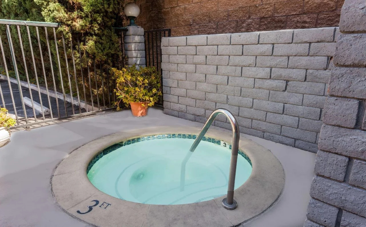 Photo - Days Inn by Wyndham Anaheim West