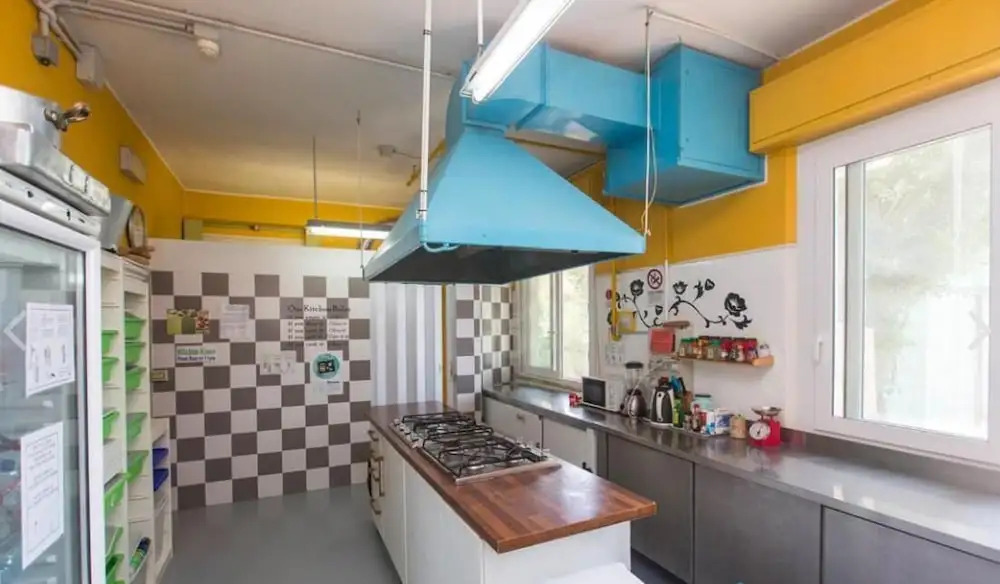 Photo - Sunflower Beach Backpacker Hostel & Bar