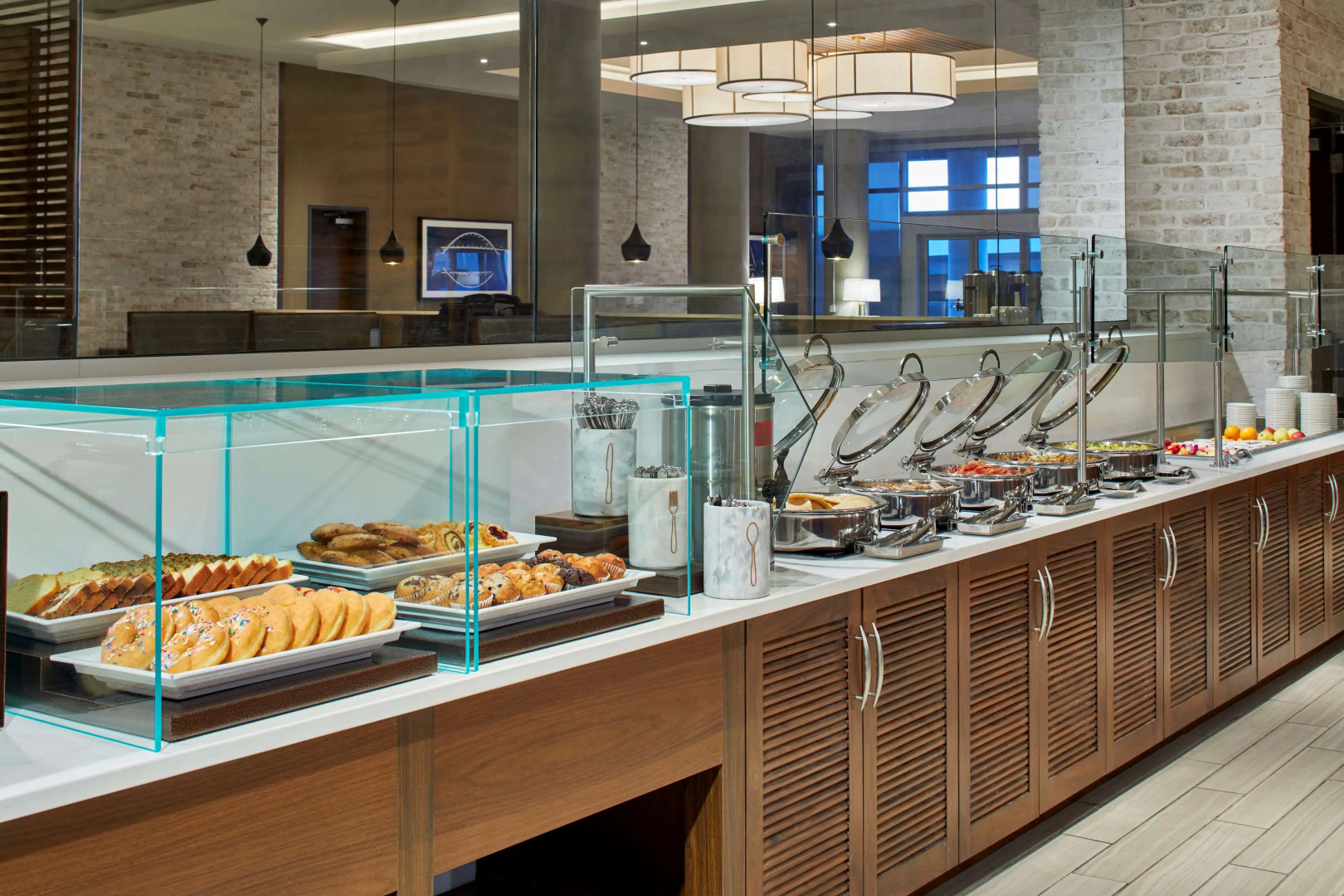 Photo - Embassy Suites by Hilton Nashville Downtown