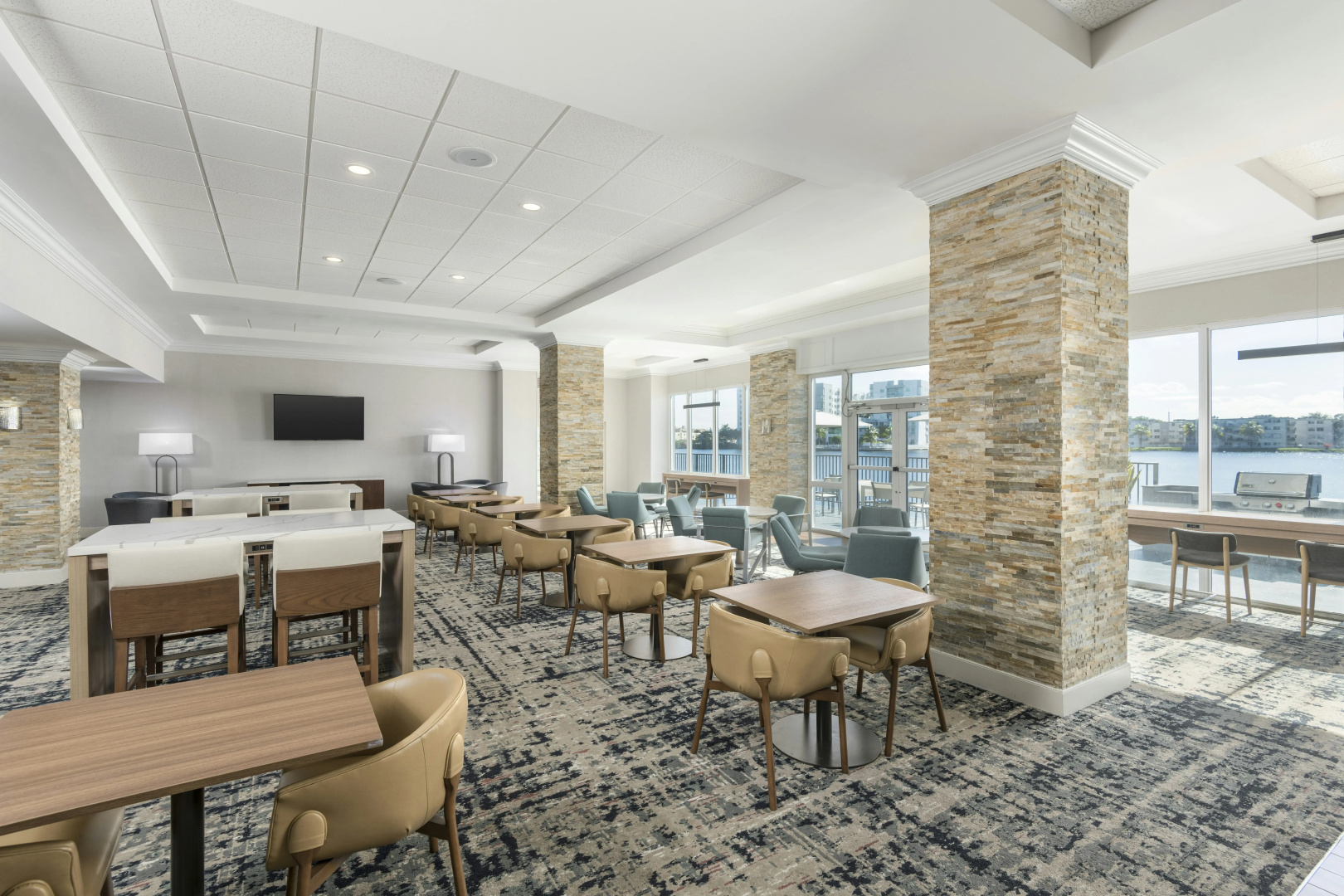 Photo - Homewood Suites by Hilton Miami-Airport/Blue Lagoon