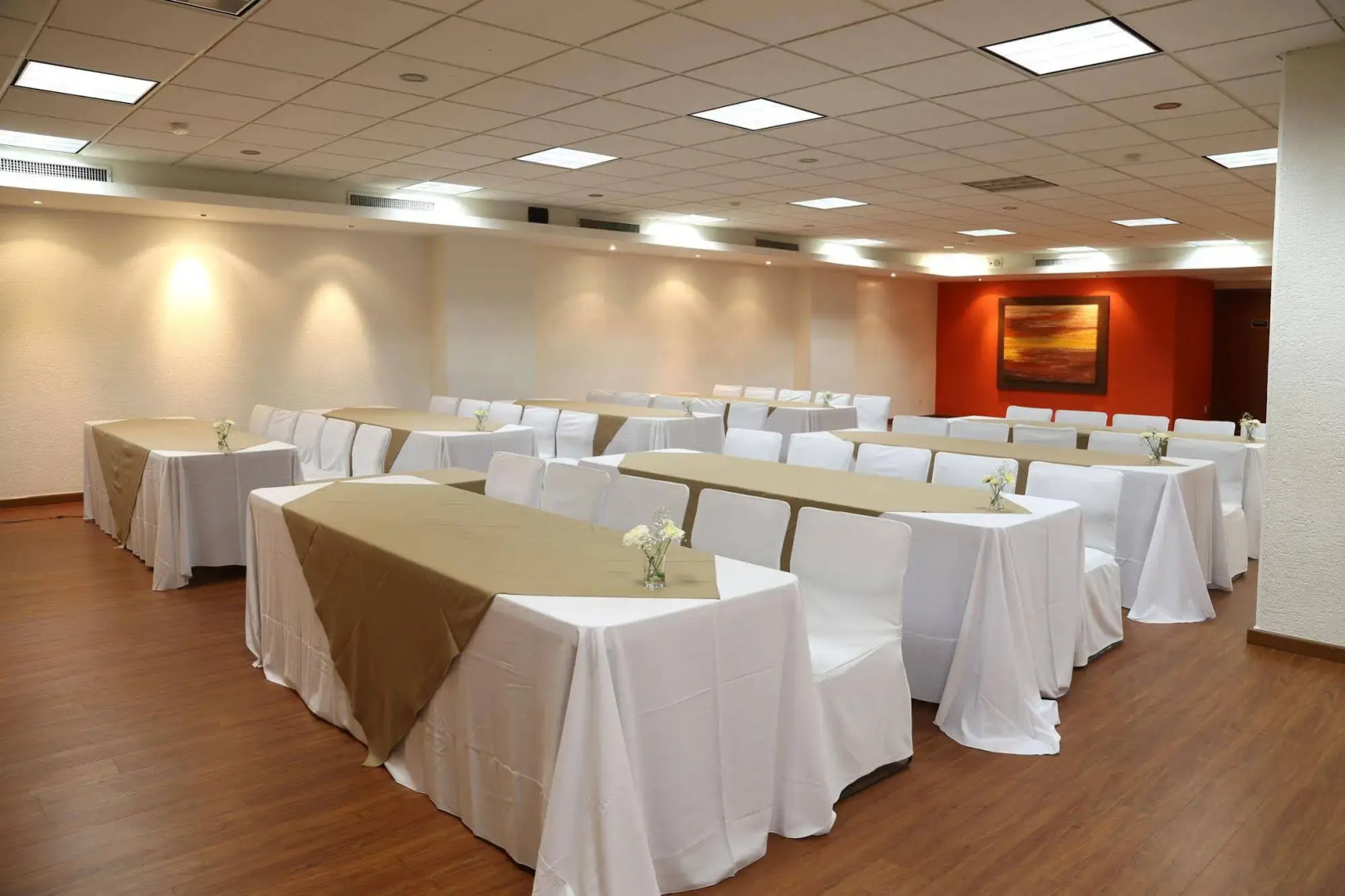 Foto - Mesón Ejecutivo Guadalajara - Nuevo Consulado Americano Monraz