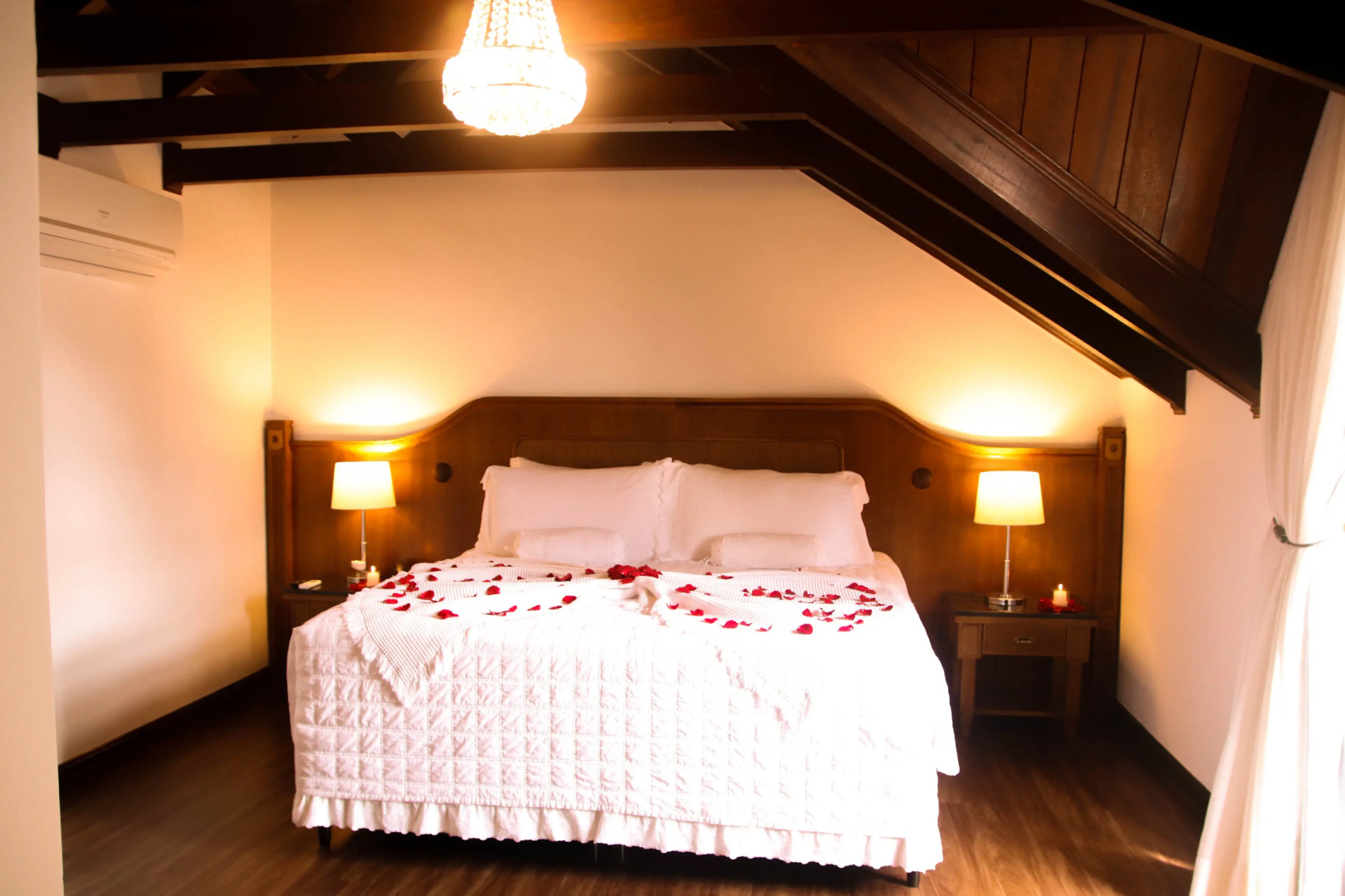 Photo - Johnscher by SJ - San Juan Curitiba