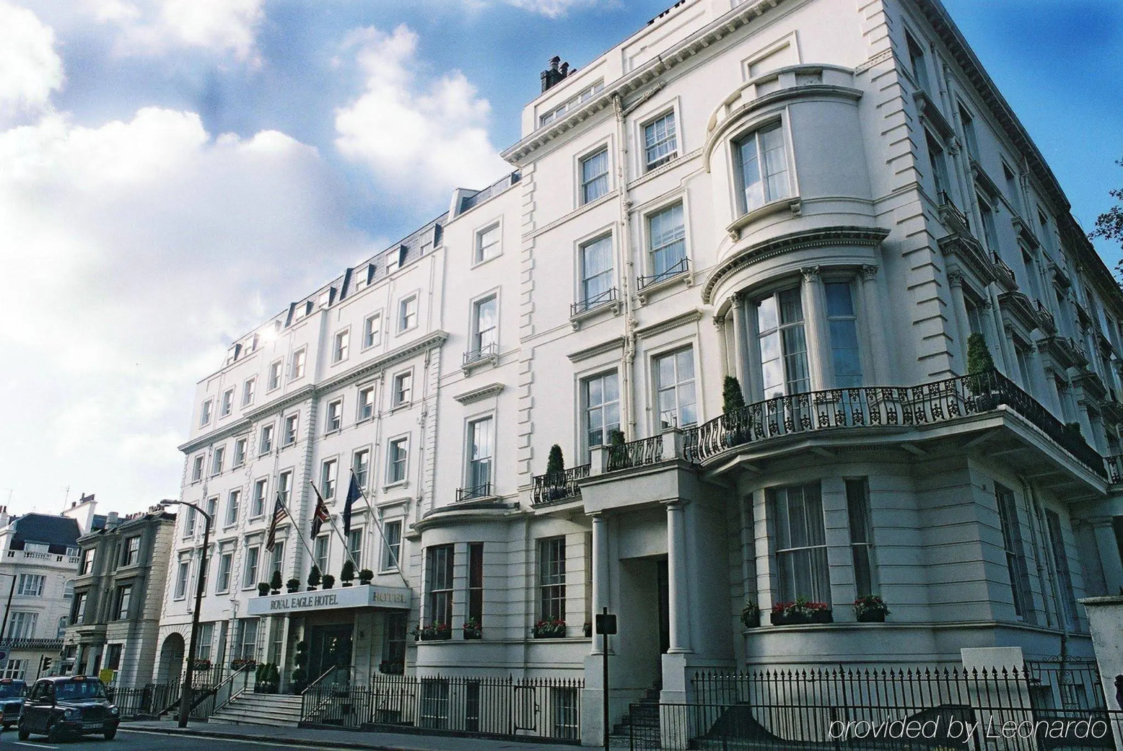 Photo - Royal Eagle Hotel