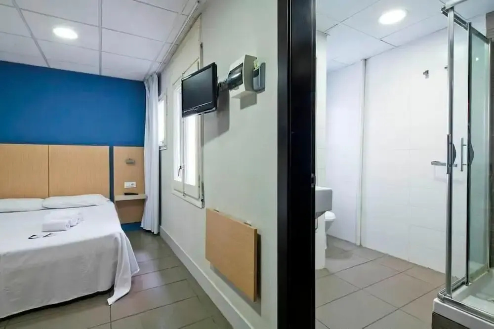 Photo - Hostal Putxet by gaiarooms