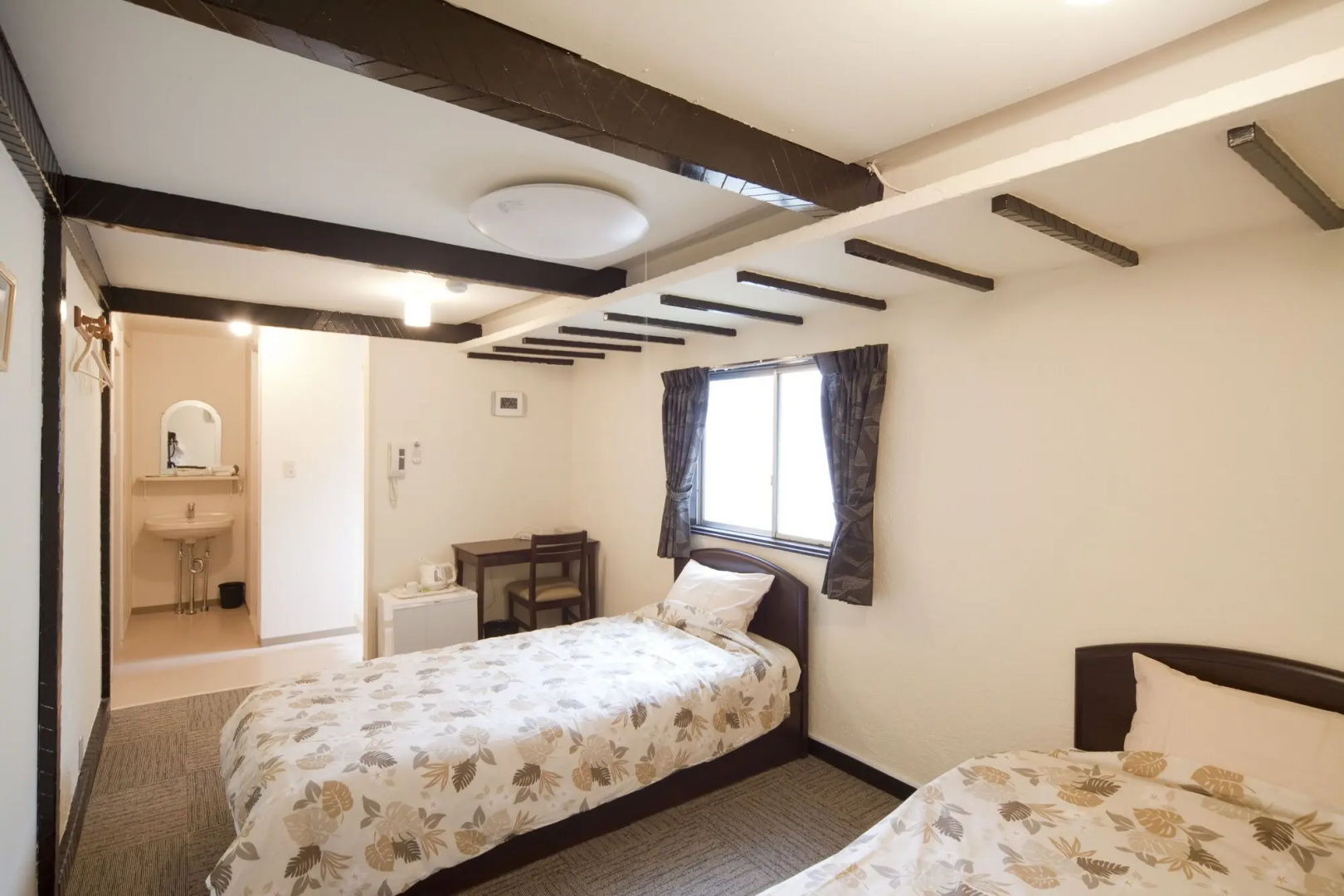 Photo - Shin-Okubo International Hotel