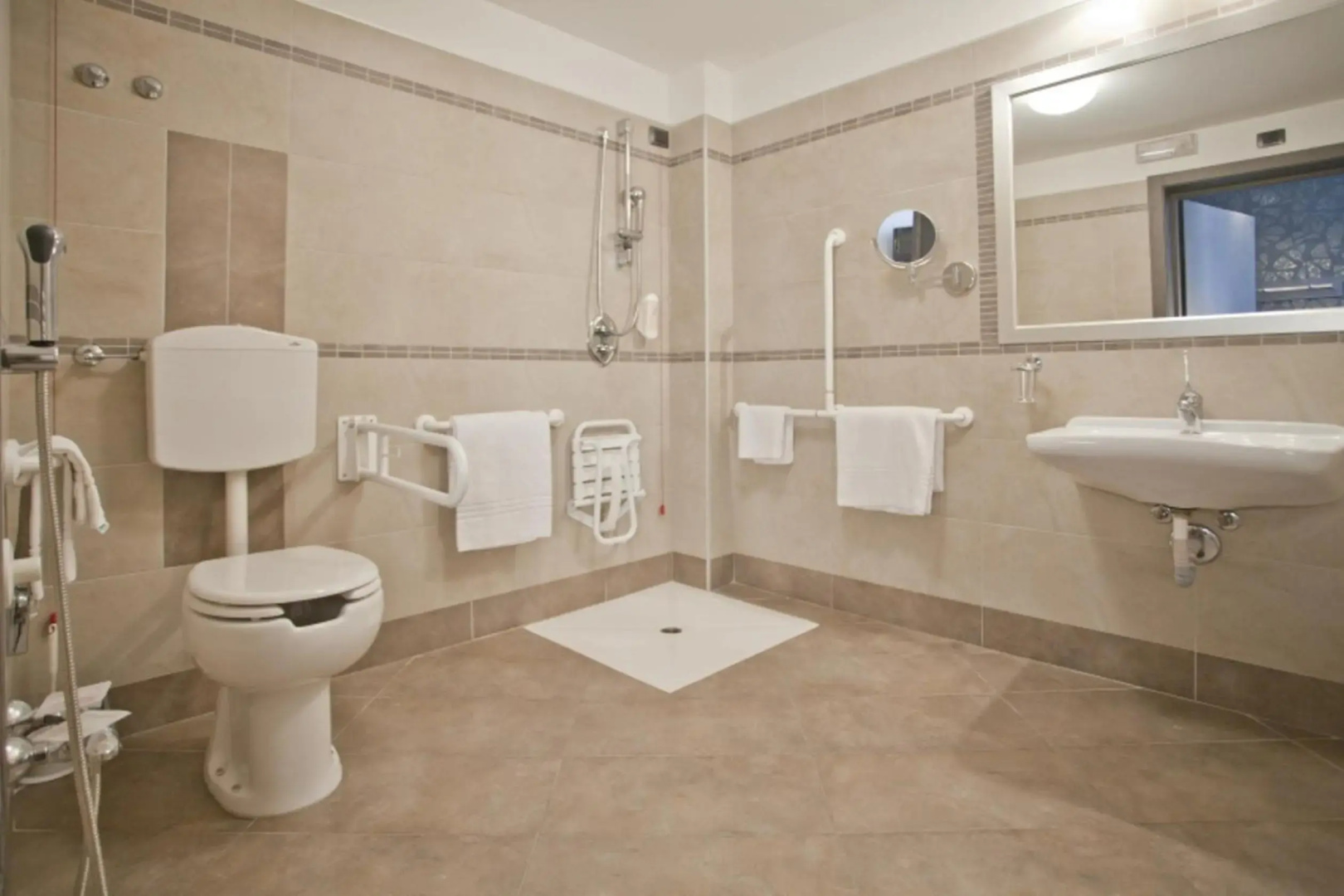 Photo - Hotel Cosmopolitan Bologna