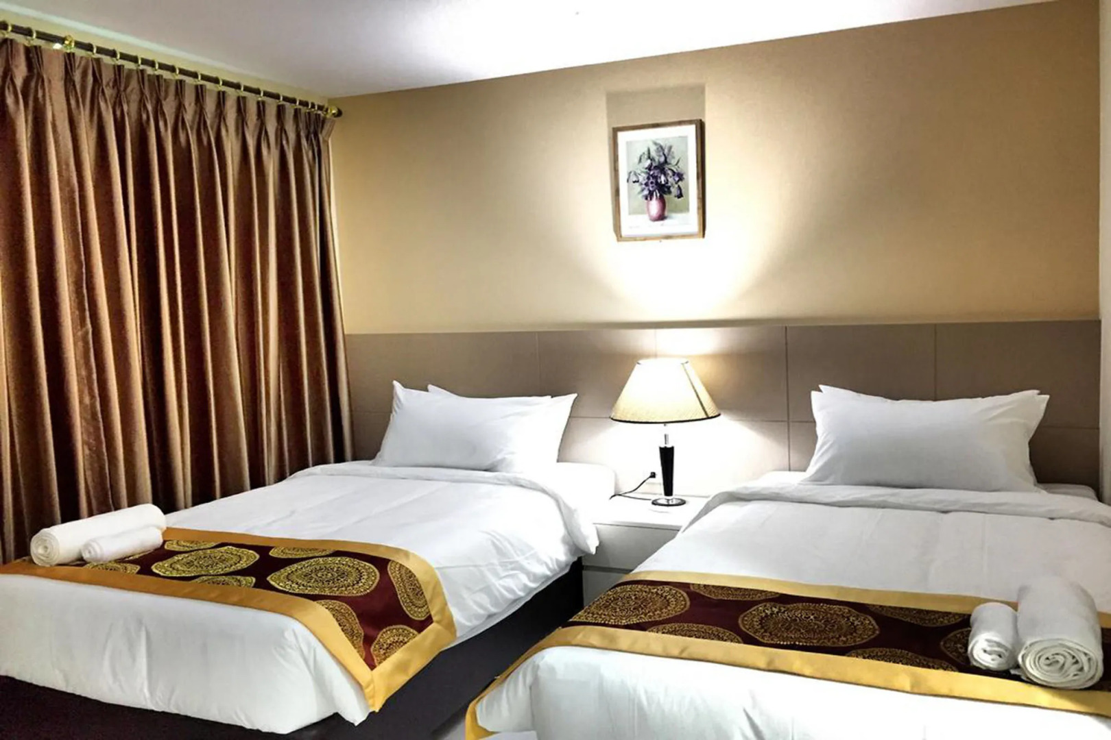 Photo - Top High Airport Link Hotel, Bangkok