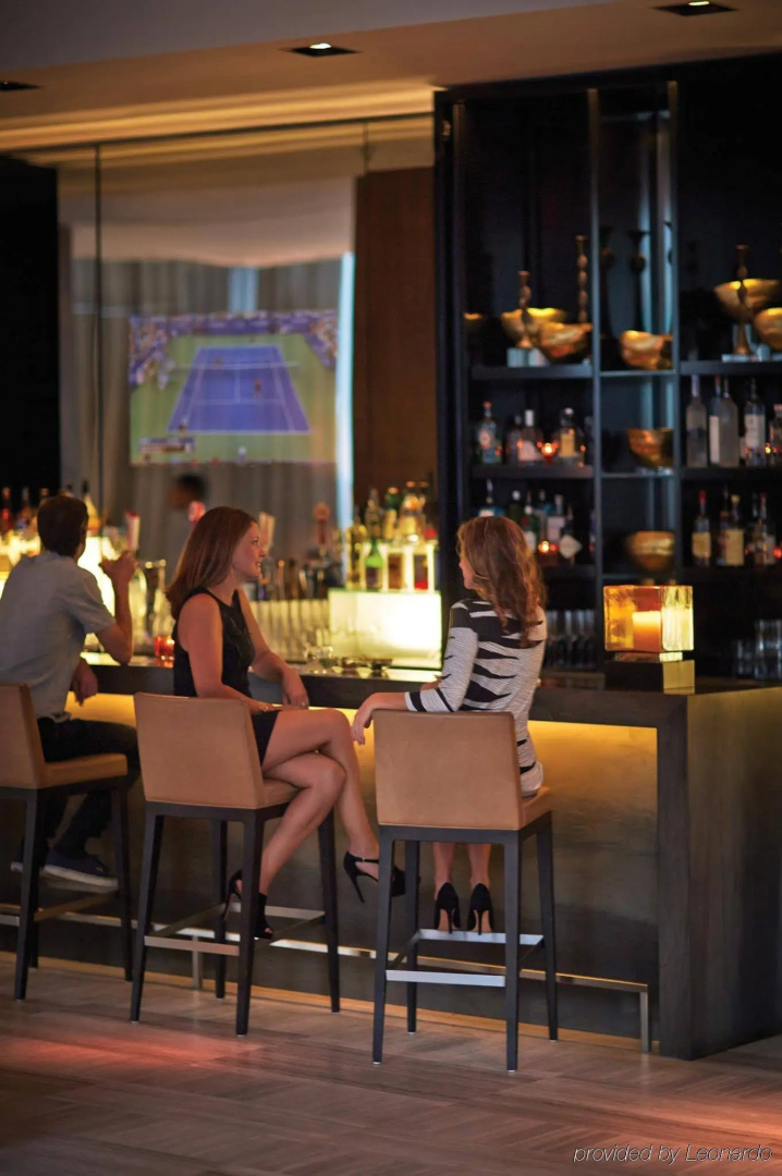 Photo - Four Seasons Hotel Toronto