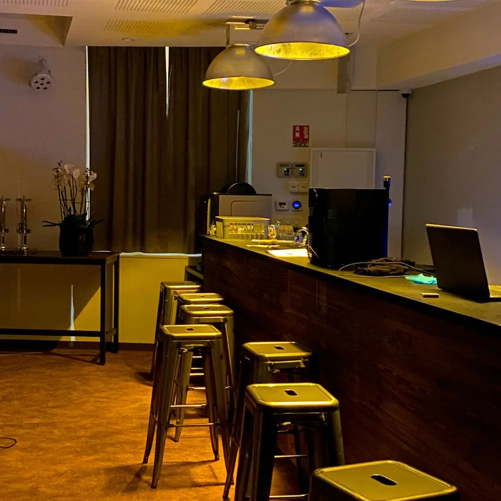 Foto - Hostel Flamingo Nîmes Gare Centre