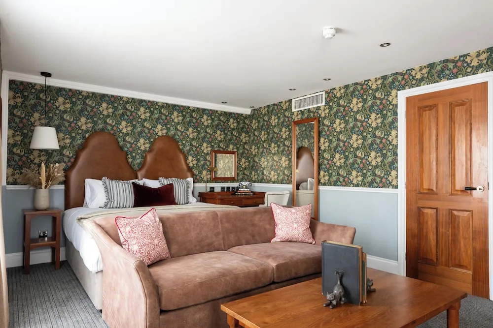 Photo - The Drayton Court Hotel