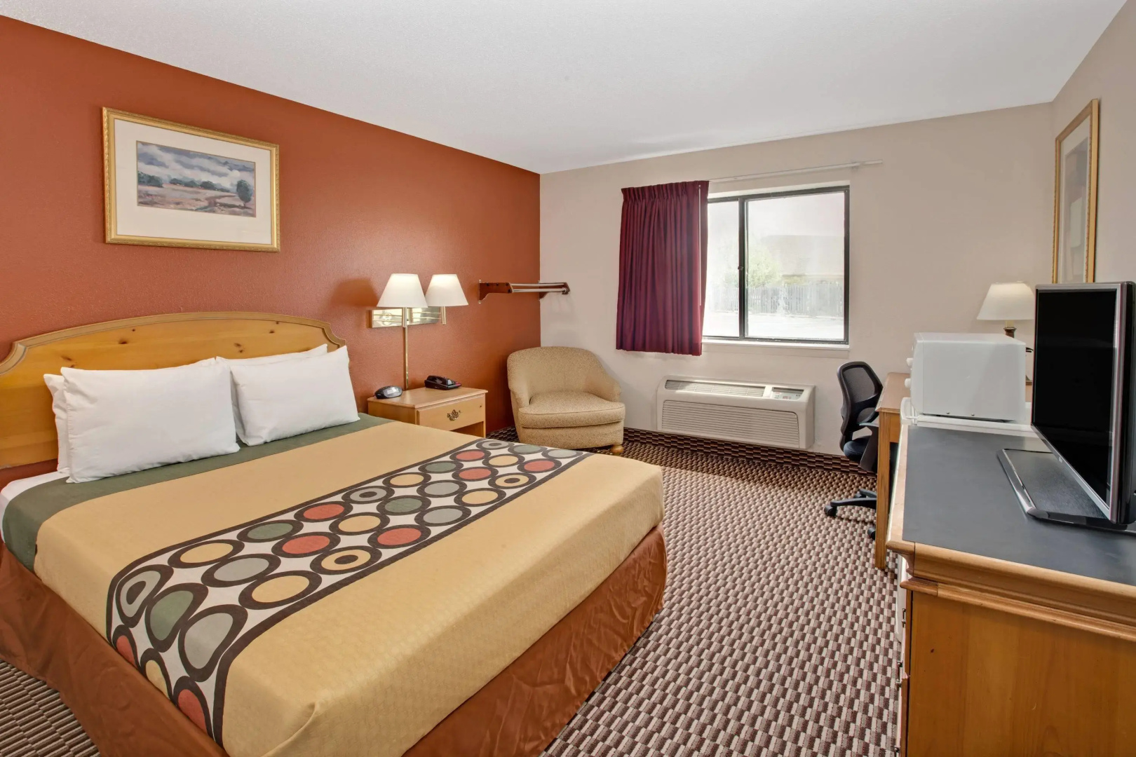 Photo - Super 8 by Wyndham Crystal Lake