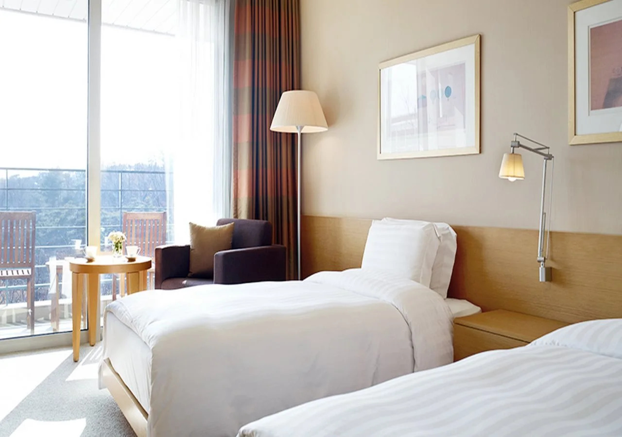 Photo - Rolling Hills Hotel