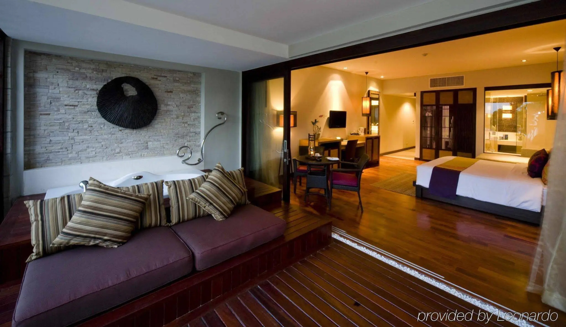 Photo - Sareeraya Villas & Suites