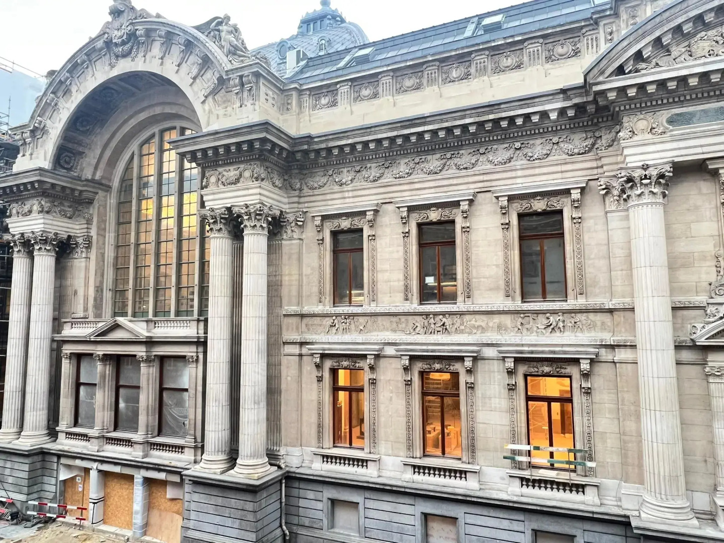 Photo - La Bourse Hotel