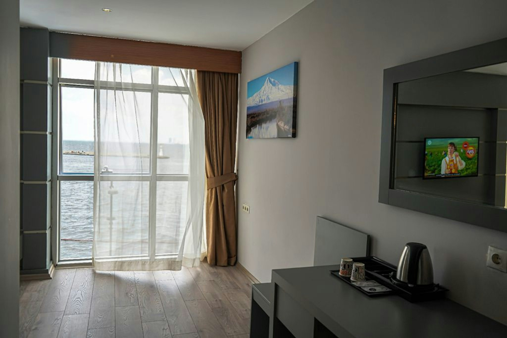 Photo - Pasaport Pier Hotel