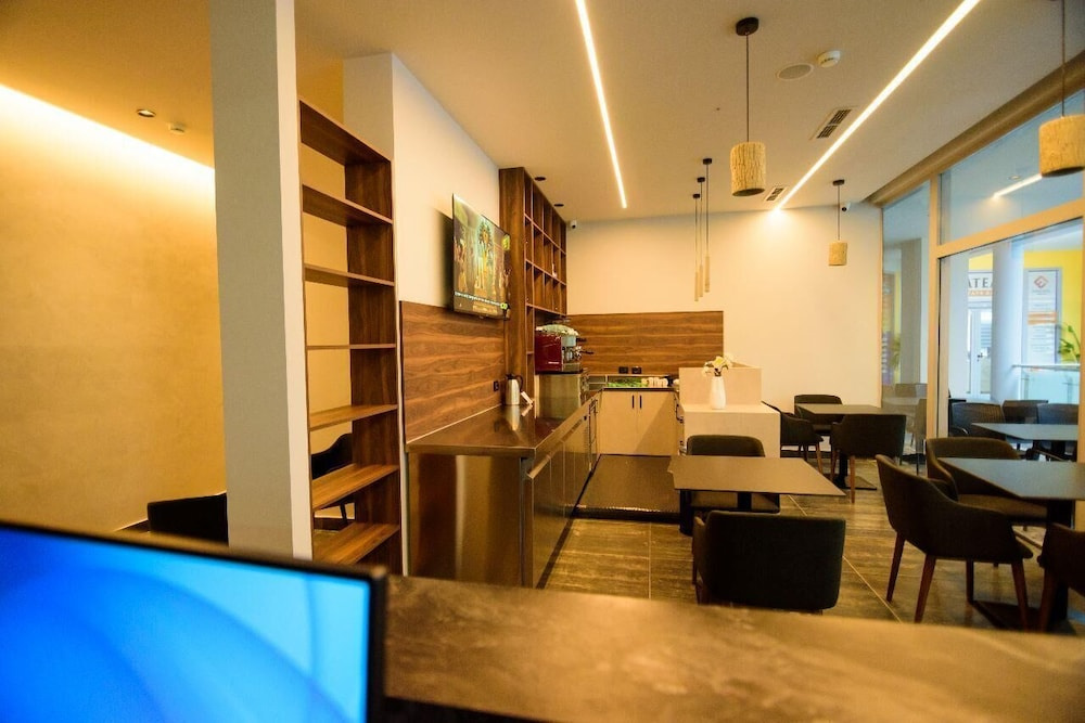 Photo - Hotel Zeneli Vlore