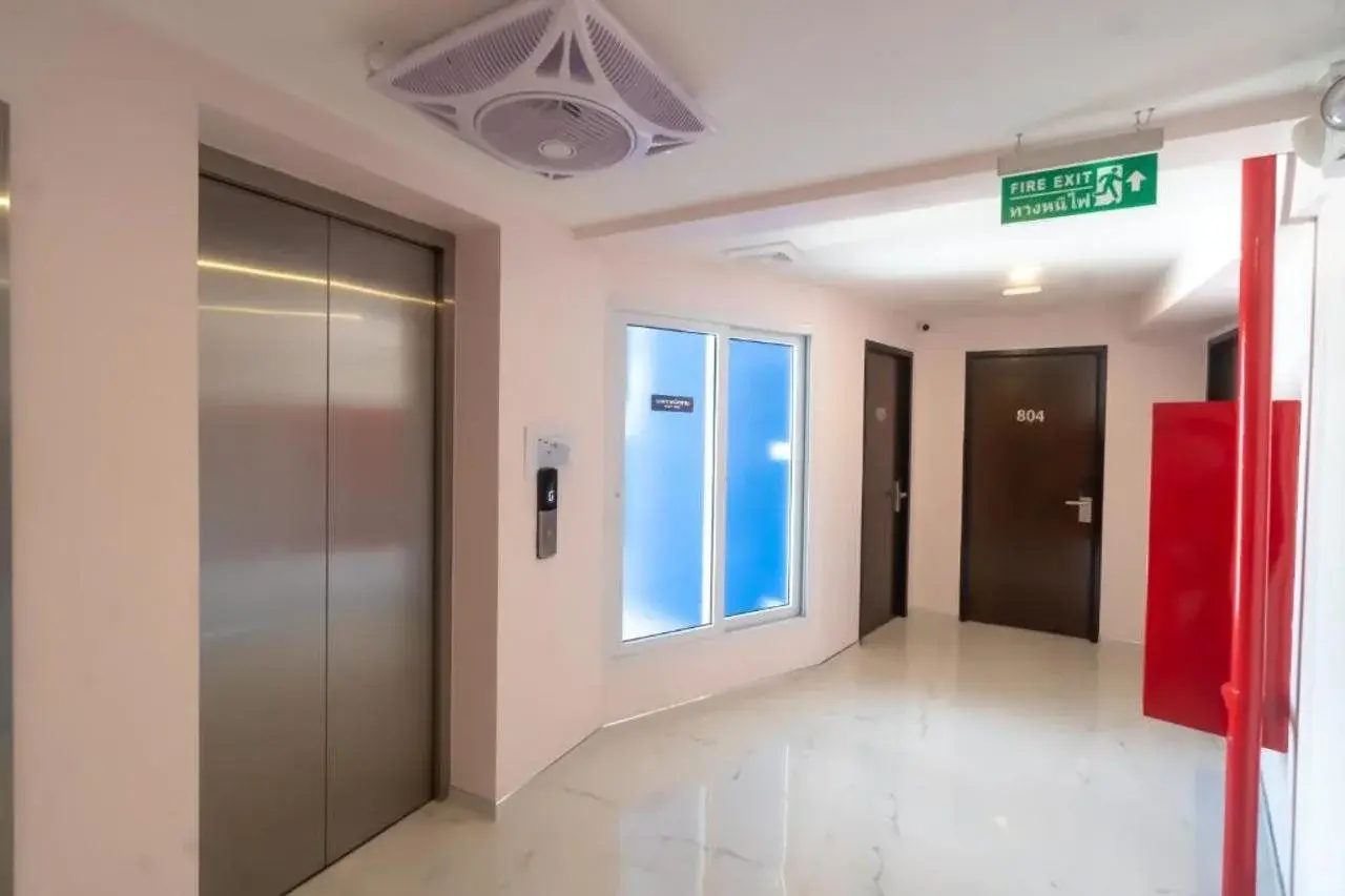 Photo - Spark Hotel - MRT Queen Sirikit - SHA Extra Plus Certified