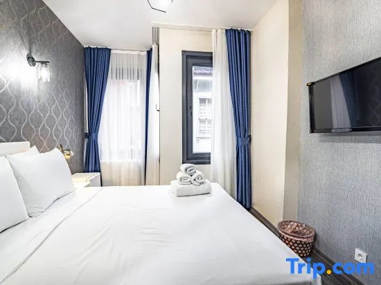 Photo - Room in Guest Room - Deluxe Double Room 4