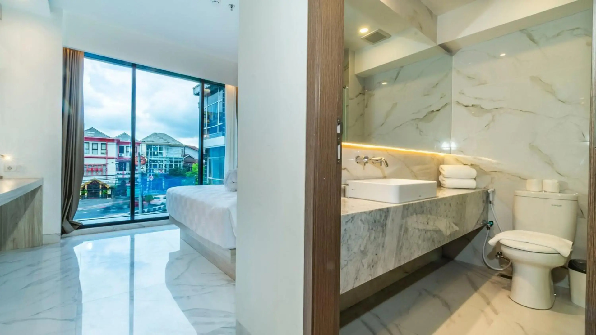 Photo - City of Aventus Hotel - Denpasar