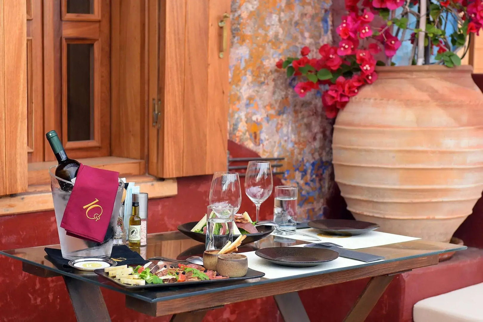 Foto - 10GR Boutique Hotel & Wine Bar