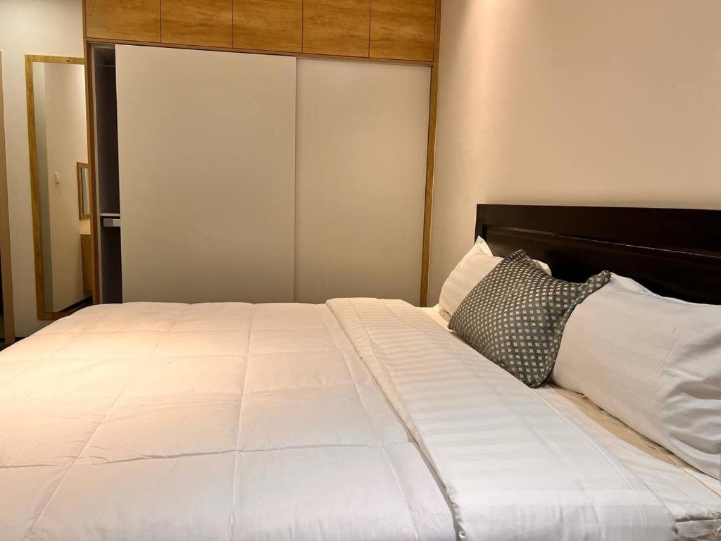 2 Bedroom furnished apartment unit