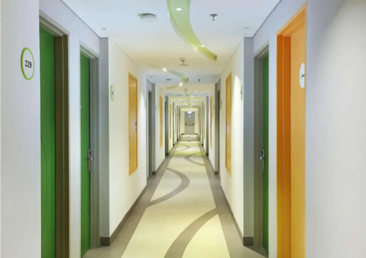 Foto - Zest Airport Jakarta by Swiss-Belhotel International