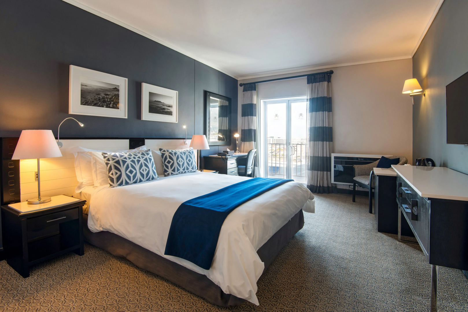 Photo - The Commodore Hotel